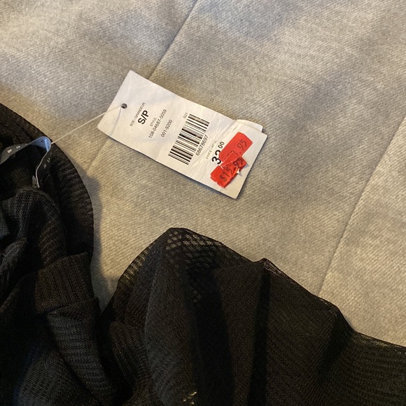 🎉2/$20 Suzy black mesh top with puffed sleeves - Picture 4 of 4